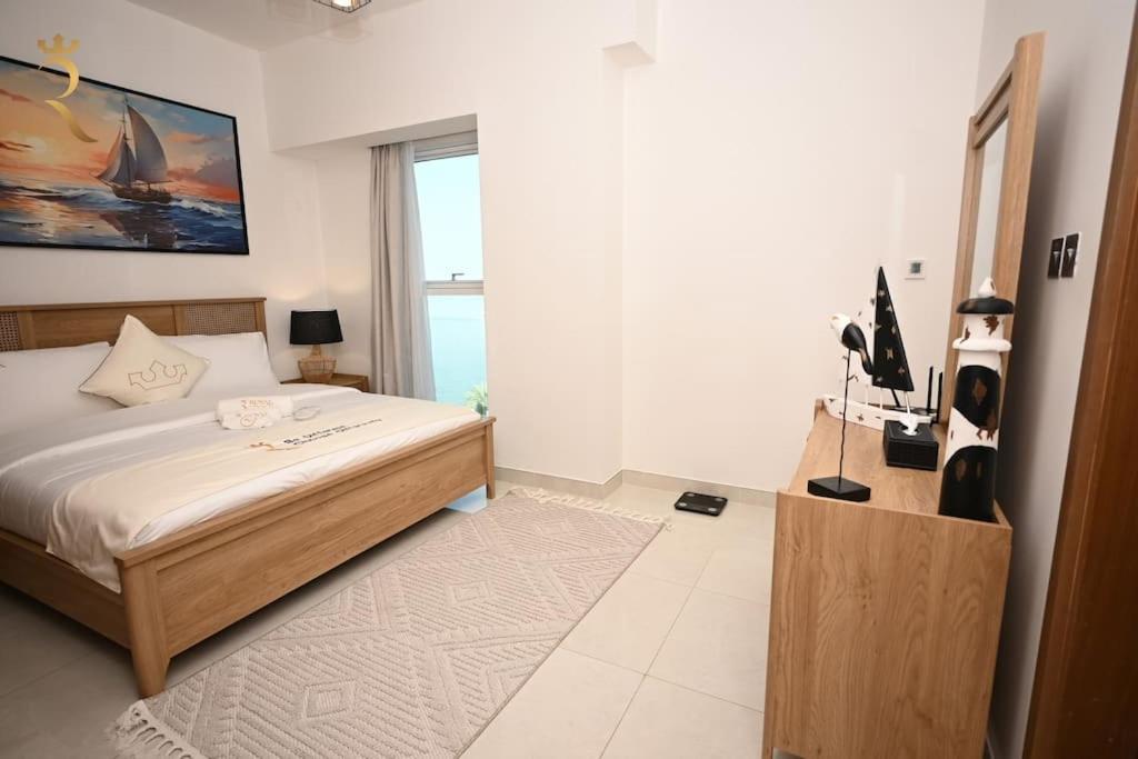 2br Enchanted Hideaway With Pool & Gym Al Raha Apartment *